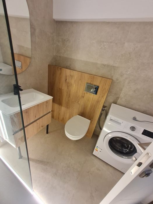 Inchiriez studio de lux Arena Mall