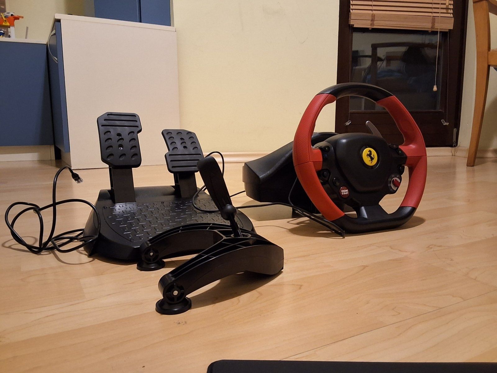 Thrustmaster Ferrari 458 Spider Чисто Нов!