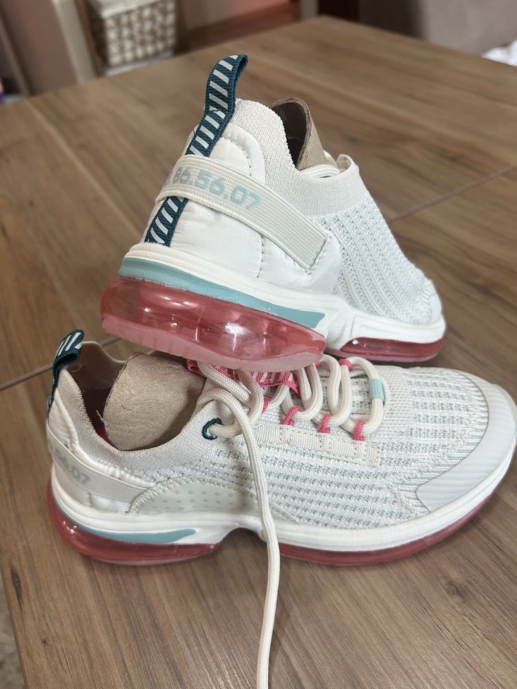 Nike Zara Adidas детски дрехи 128-134 маратонки 34 номер