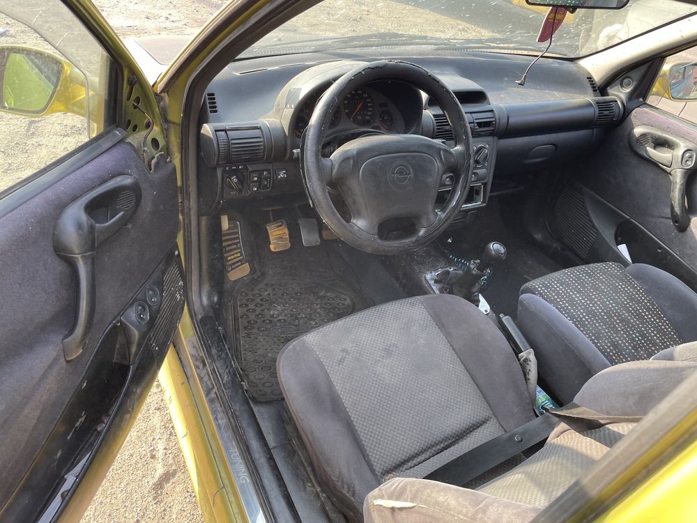 Opel Corsa B 1.6i 16v GSI 1997г На Части