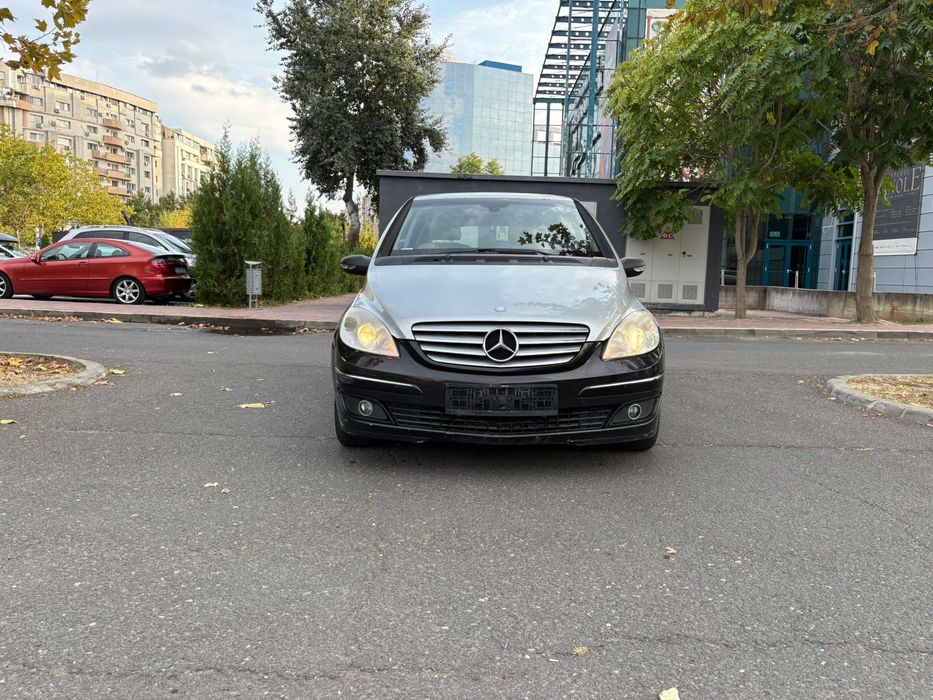 Mercedes B Class 2006 • 1.7 benzină • Climatronic• scaune încălzite