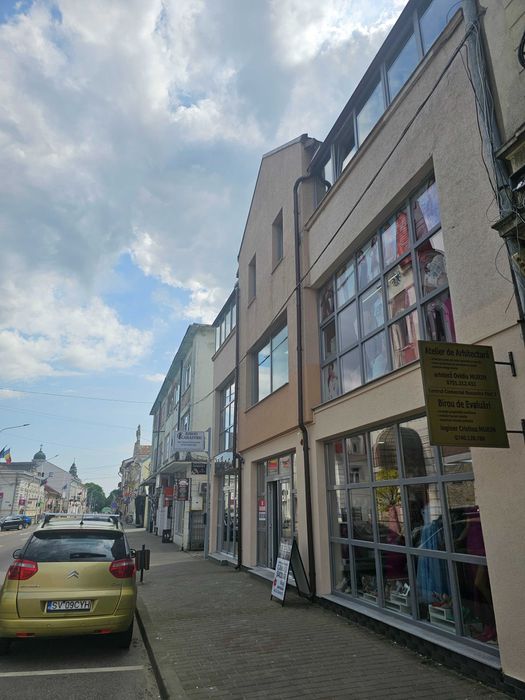 Ofer spre inchiriere spațiu comercial ultracentral