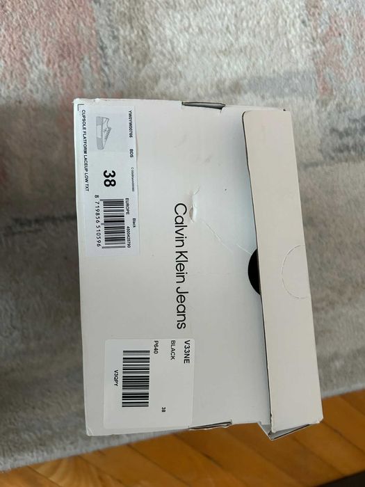 Calvin Klein Cupsole Flatform Laceup 38