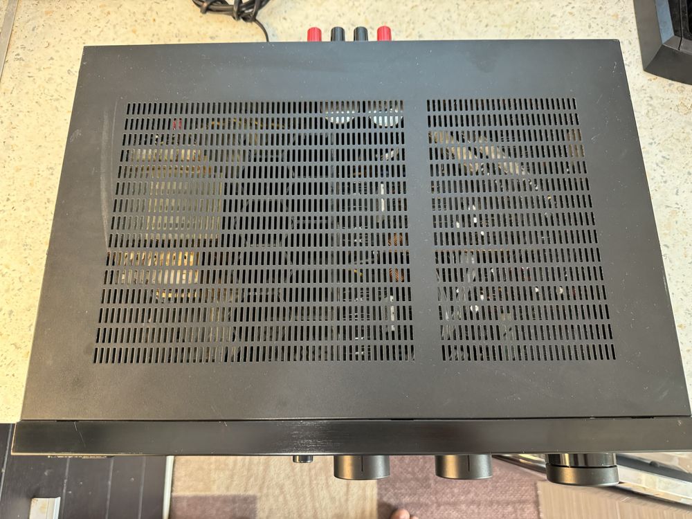 Pioneer A-449 стерео усилвател
