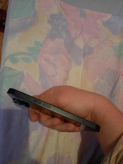 Vand Iphone 14 128gb