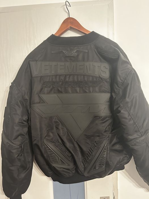 Geaca Vetements x Alpha Industries