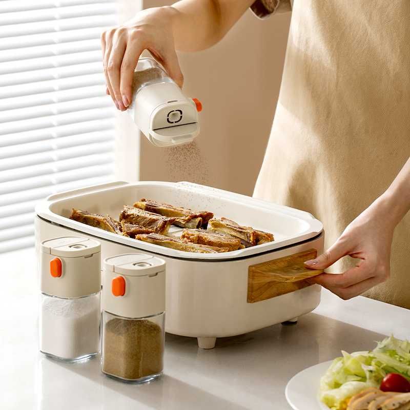 Recipient ermetic multifunctional pentru condimente din sticla