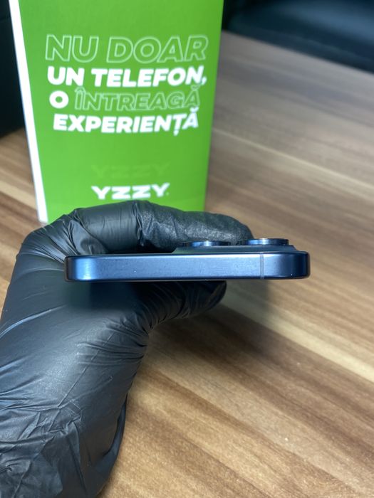 iPhone 15 Pro Max / 512 GB / Sănătate baterie 100% / Foarte bun