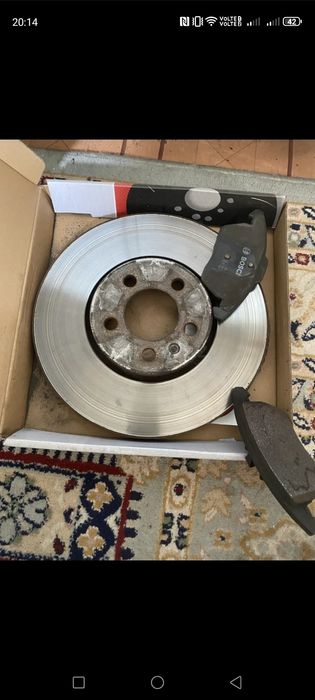 Тормозные диски  от поло седан