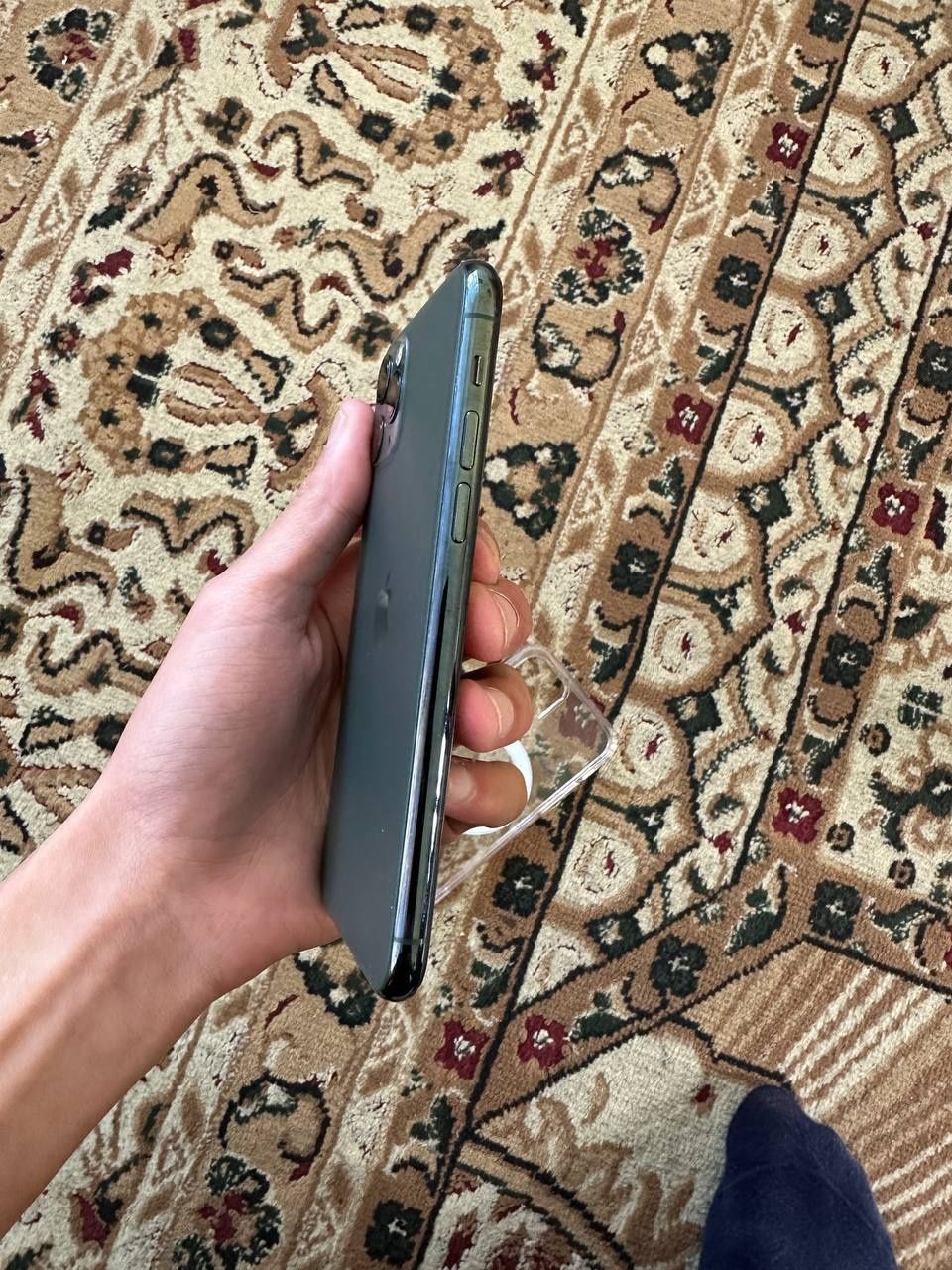 Iphon 11 pro holati idyal