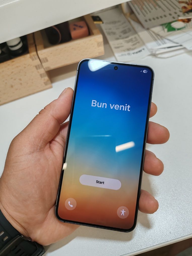 Samsung S 24 5G 128 GB arată 10/10 ca Nou + husă bonus cod unic 555