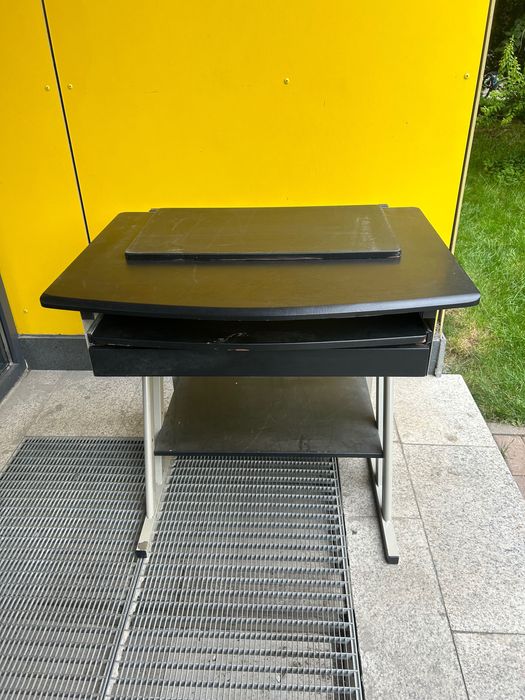 Школьный стол парта для школьников