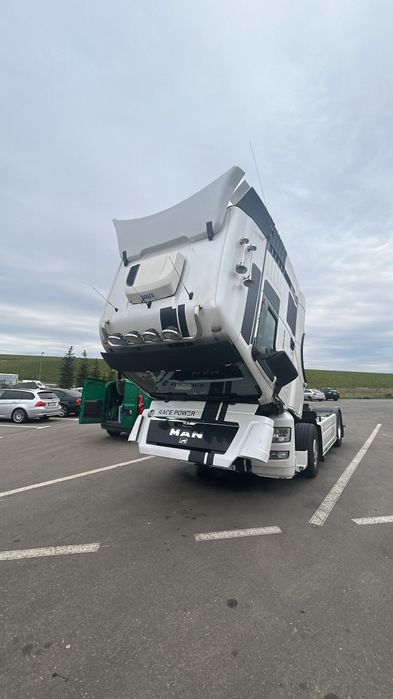 Depanări/tractări auto non stop