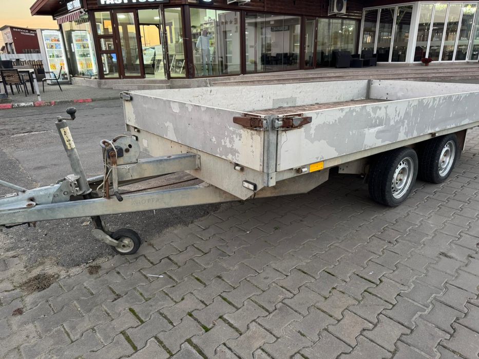 Platforma - remorca Eduard 2.700 kg