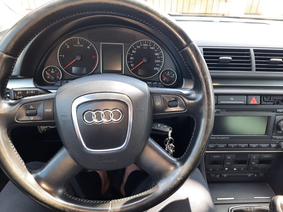 Vând Audi a4 2.0tdi