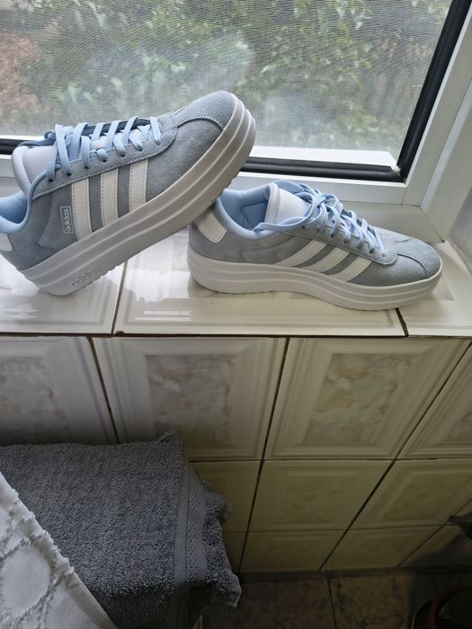 Vând adidas original