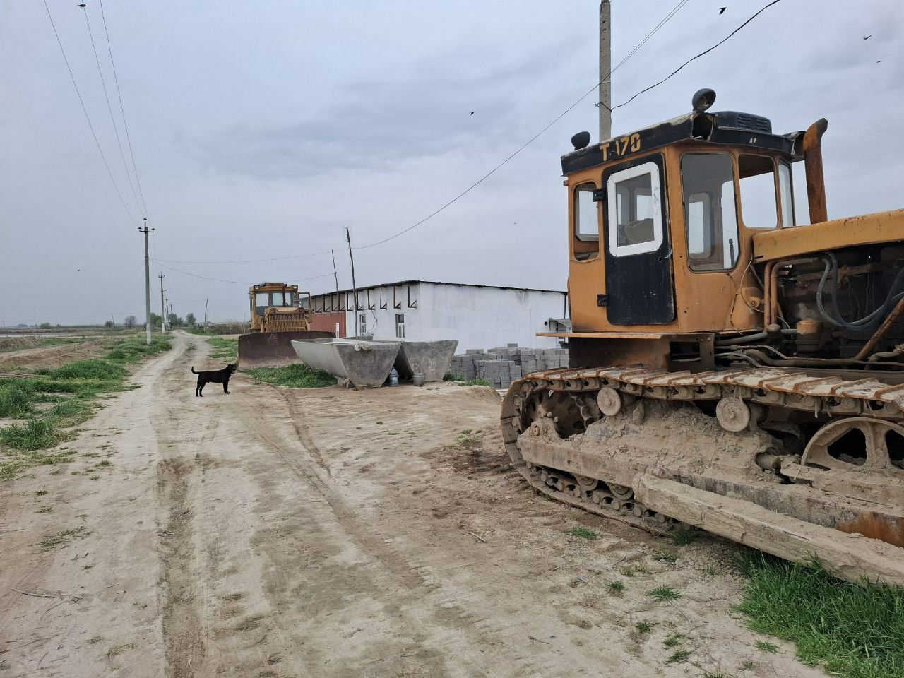 В продаже Будьдозера Т-130 , Т- 170