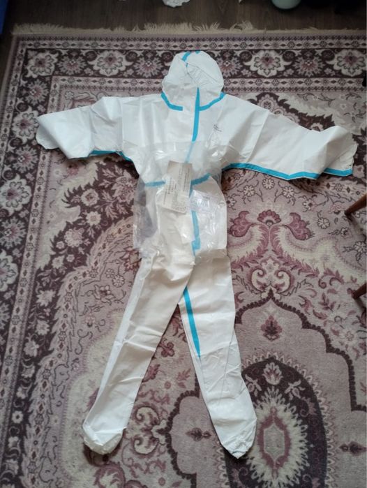 Продам одноразовый комбинезон