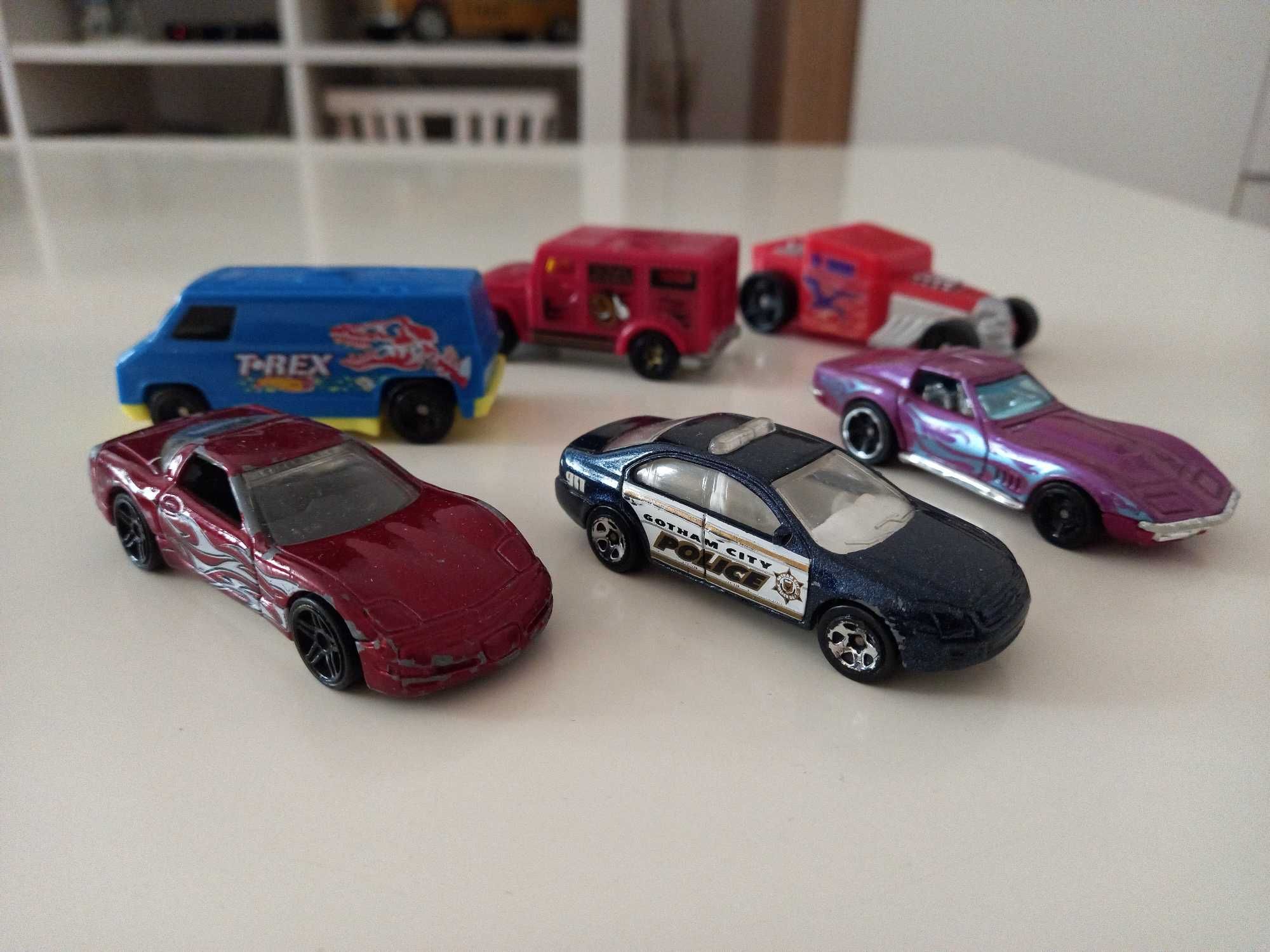 Стари и по-нови колички Hotwheels, има и доста редки