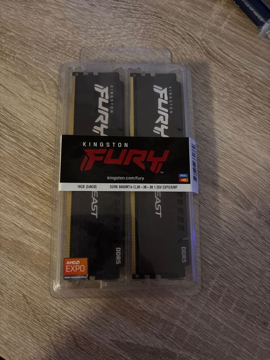 Memorie kingston 2x8 ddr5 5600 MT/s