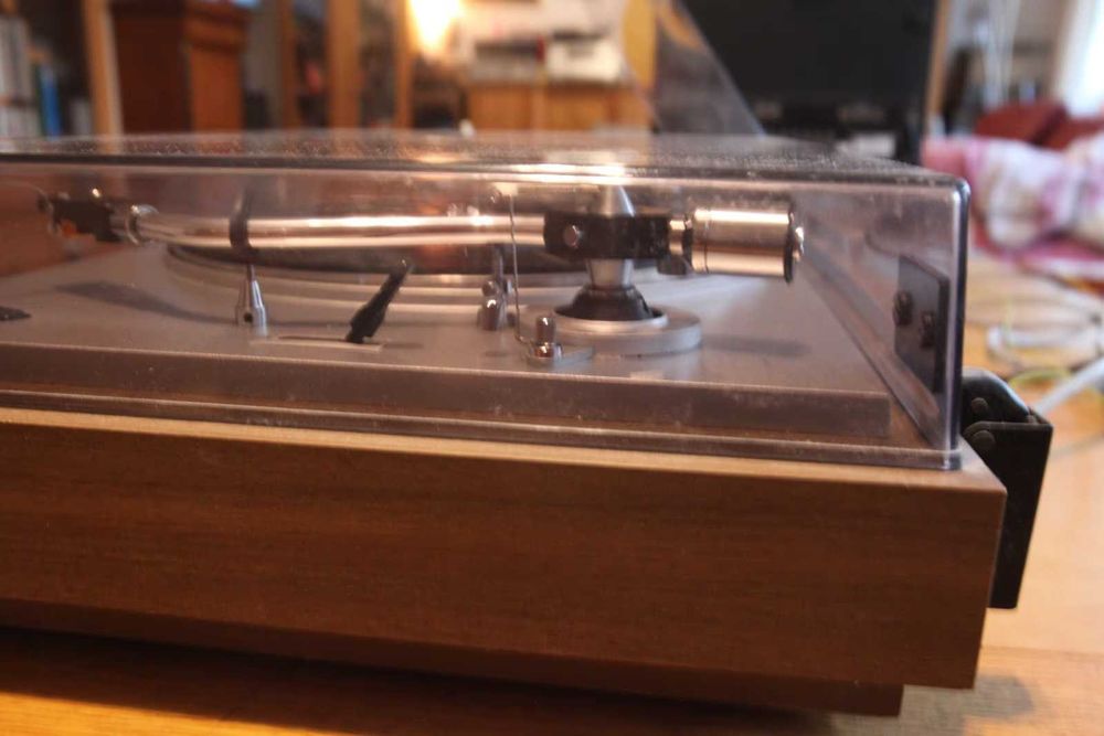 Yamaha YP-701 TOTL 1974 belt-drive pick-up semiautomatic stare TOP