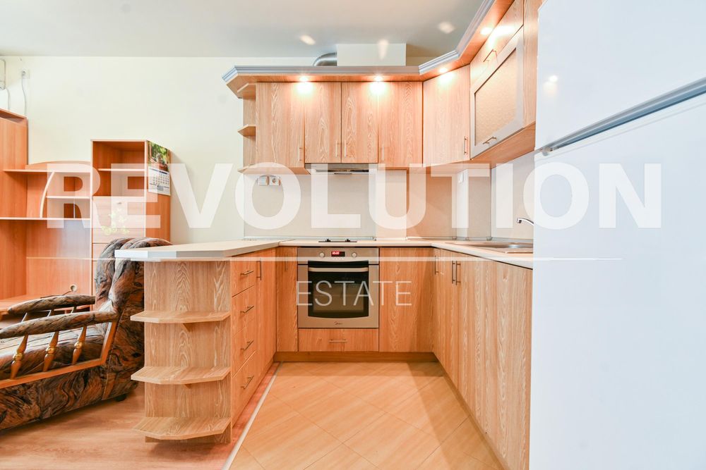 Дава се под наем Тристаен апартамент в София, Манастирски ливади - 100 кв.м за 675 € - Снимка #1