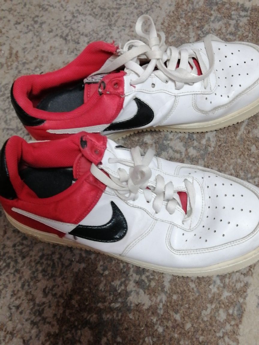 Обуфки nike.    .