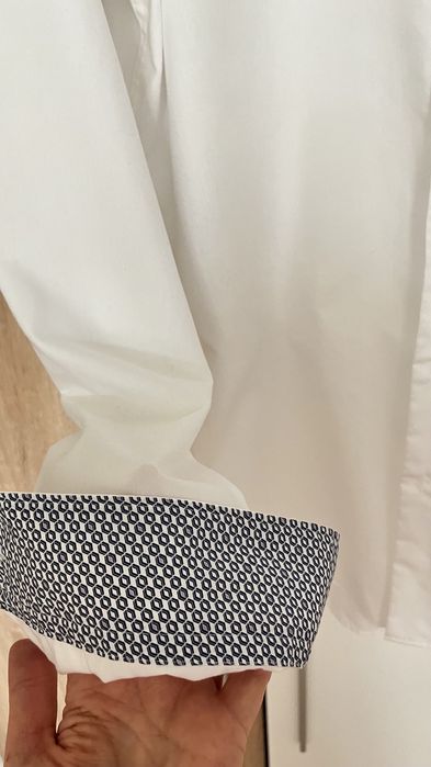 Риза Hugo Boss,слагана веднъж за Бал,точно 3 часа!