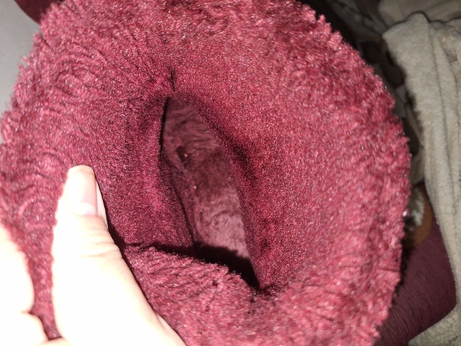 Cizme  tip ugg visiniu 41