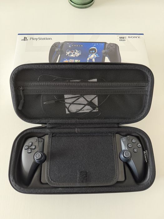 PlayStation Portal Remote Player - Midnight Black