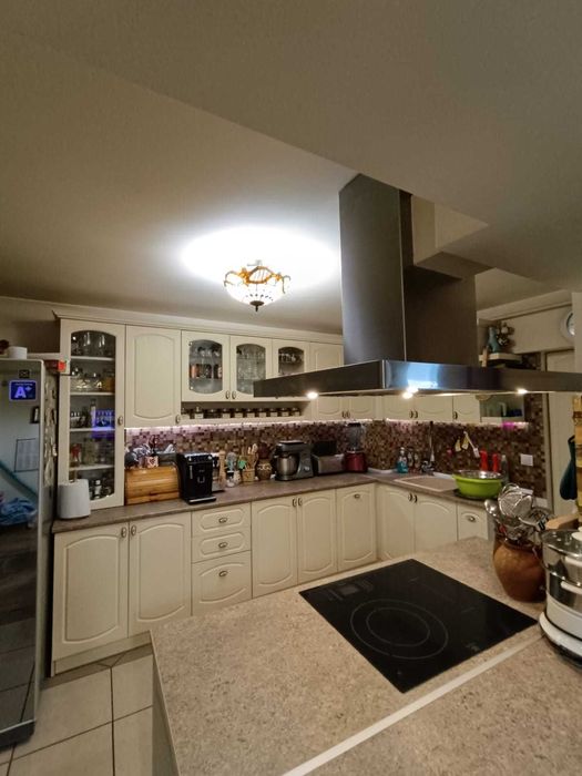 Apartament 4 camere, situat central, Deva