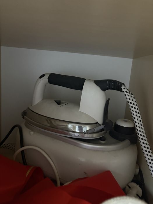 Утюг хорошый.