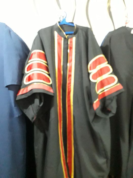 Профессорская мантия