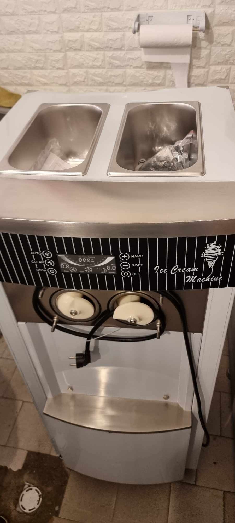 Професионална машина за сладолед