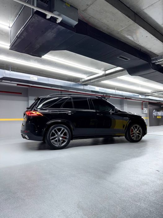 Продам GLE63s 2022года с пробегом 16000км.