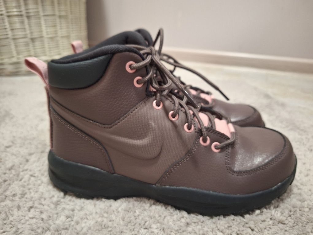 Дамски кецове NIKE