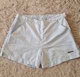 Pantaloni scurți mărimea L, firma Ellesse
