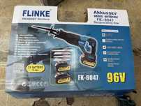Fierestrău sabie cu 2 acumulatori 96 V cu 4 panze de schimb