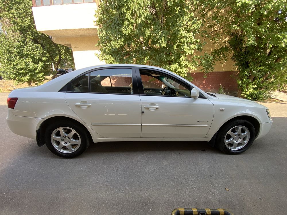 Avtomobil Hyundai Sonata NF, 2007…