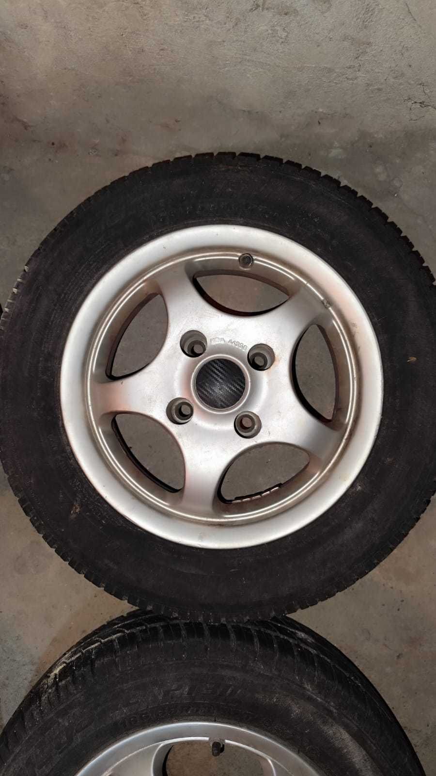 Гуми 165/65 R13 с алуминиеви джанти 13 4х108 ET17 5J
