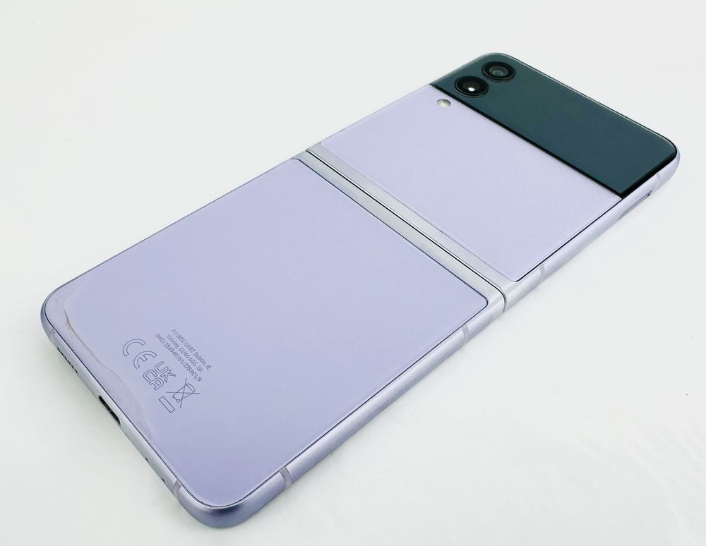 Samusng Galaxy Z Flip 3 5G 256GB 8GB RAM Lavender  Отличен!