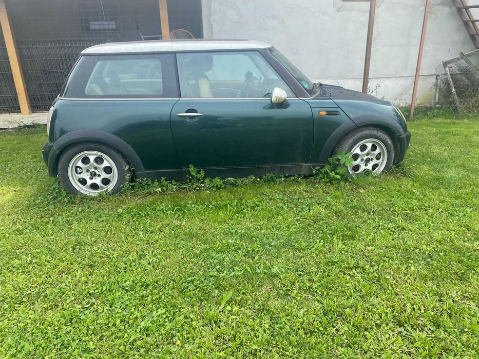 Vand Mini Cooper pentru programul rabla