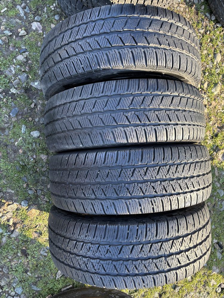 235/65 R16C 4бр зимни гуми