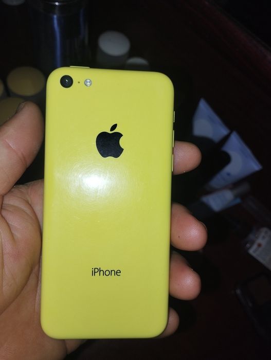 iPhone 5c.32g idiyal 500000
