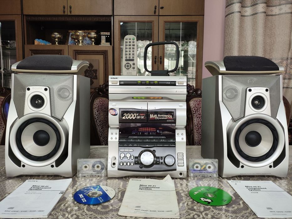 Made in japan 100% ishlaydi dokumenti va pulti ham bor zo‘r holatda