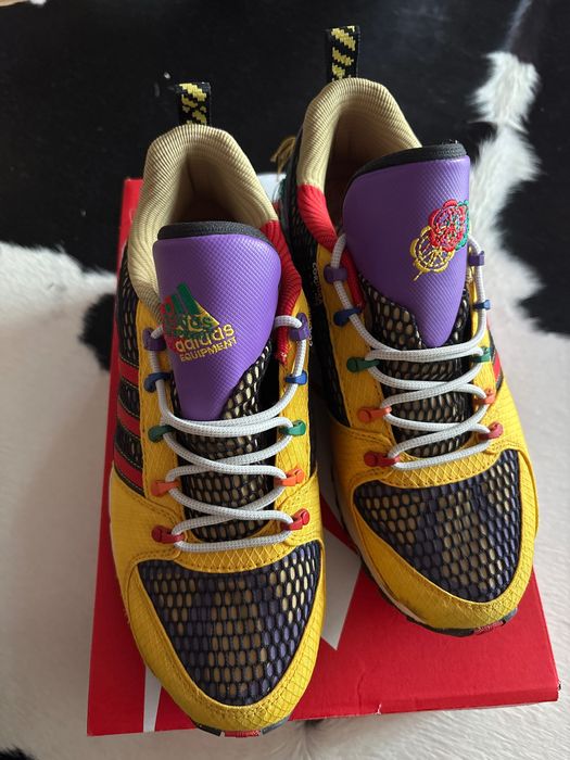Adidas masura 42, tehnologie Cordura