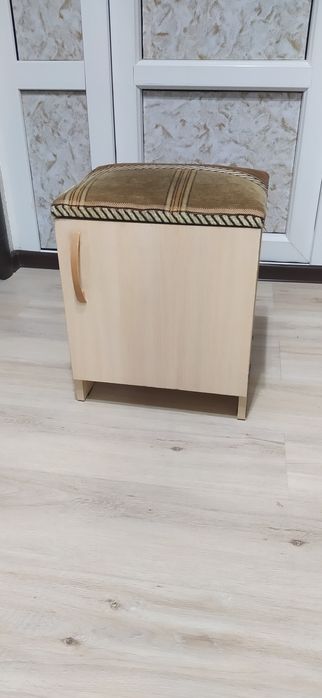 Продам тумбу под обувь