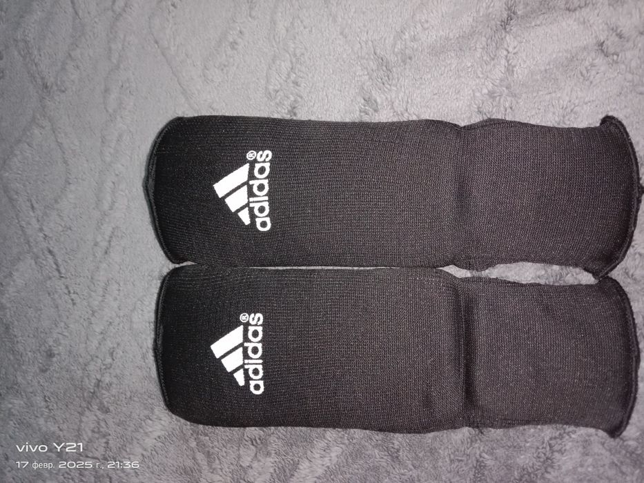 Футы черные Адидас размер:xs
