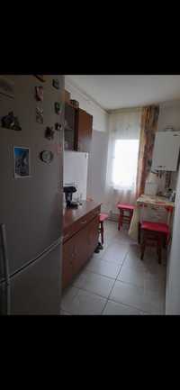 Apartament o camera de vanzare