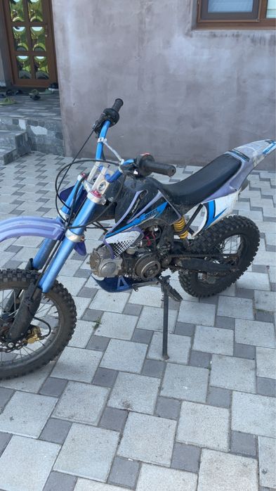 Vand cross 125 impecabil refacut tot nou